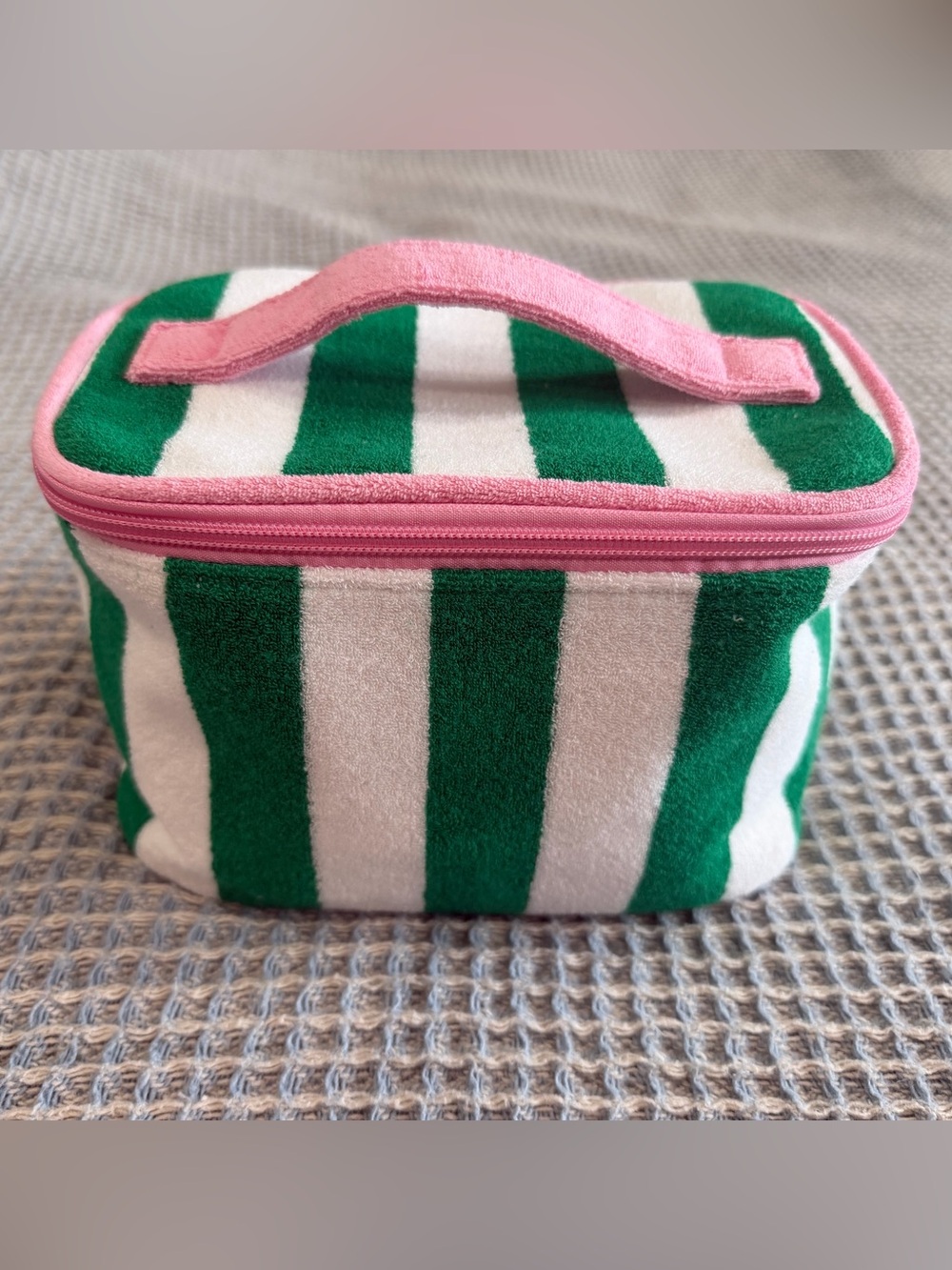 Super-cute cabin crew bag